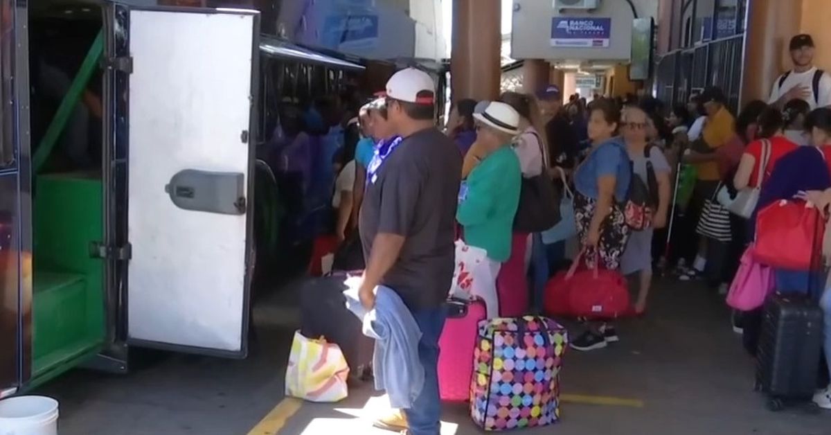 Viajeros adelantan su retorno y abarrotan la terminal de Chiriquí en Carnaval 2026