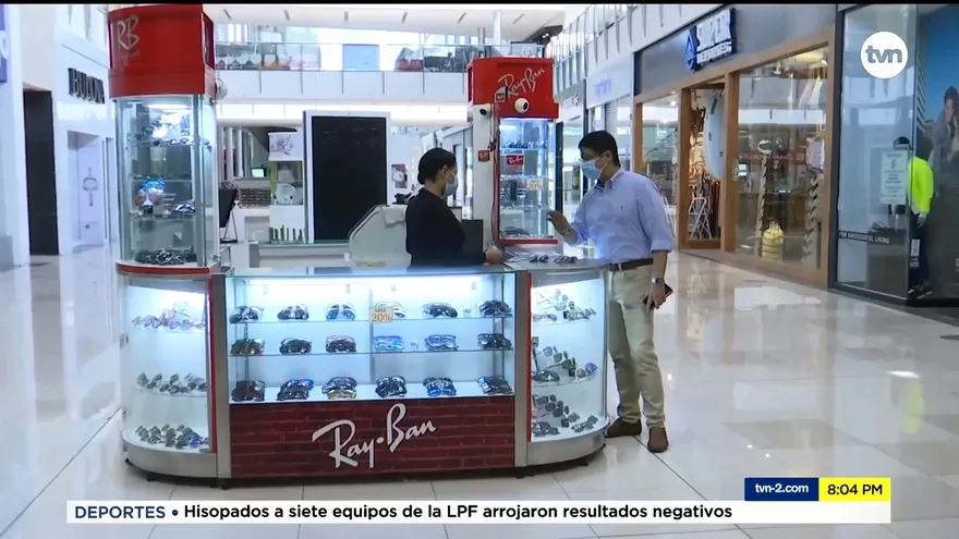 Centros comerciales listos para recibir a los clientes