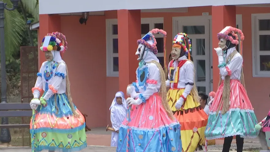 Color, ritmo y cultura marcan el Festival de Diablos en Panamá