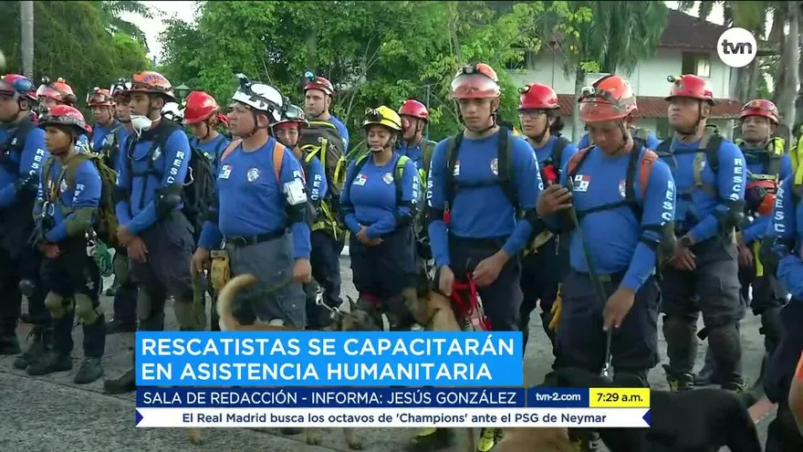 Rescatistas se capacitan en ayuda humanitaria