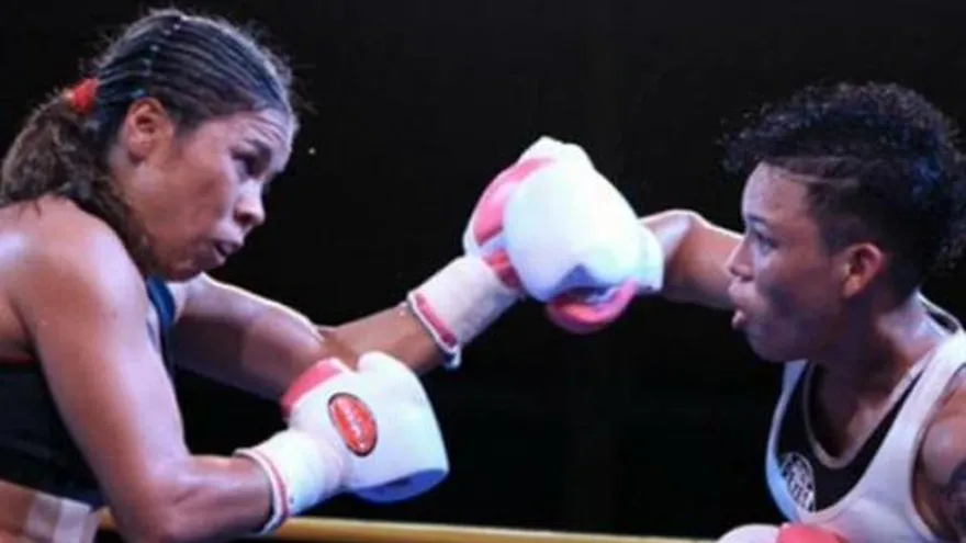 Palmera (izq.) vence a Martinez (der.)