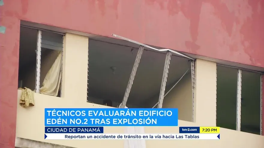 Bomberos siguen investigando explosión en edificio en Carrasquilla