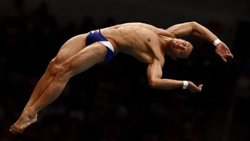 Cubano Guerra avanza a la final de plataforma