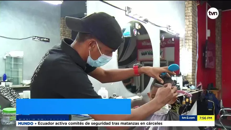 Pocos clientes de edad escolar en las barberías