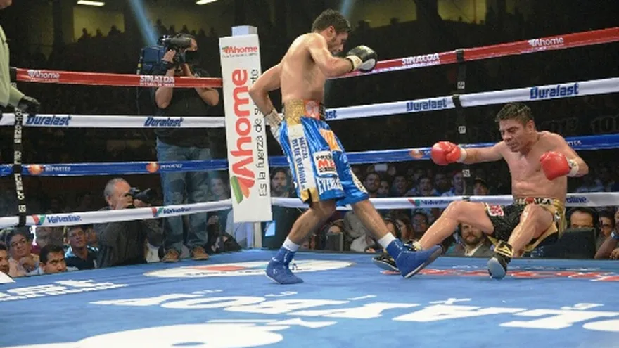 Jhony González vence por Ko técnico al "Travieso" Arce
