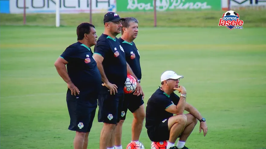 El cuerpo técnico anuncia la agenda de la Sele para hoy