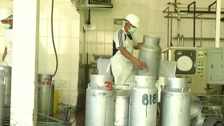 Productores de queso amenazan con protestas