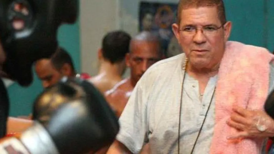 Fallece Manny Siaca, entrenador de boxeo de los excampeones Rosario y Vásquez