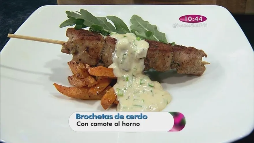 Brochetas de Cerdo con Camote al Horno