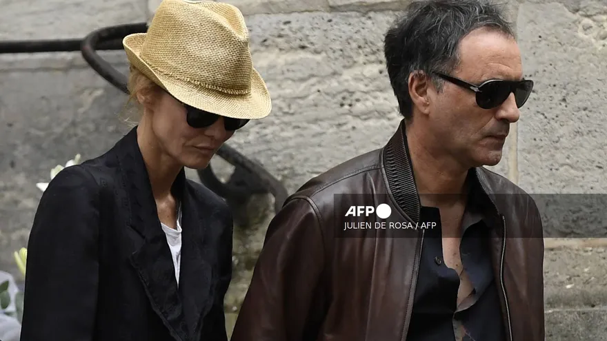 Vanessa Paradis y Samuel Benchetrit