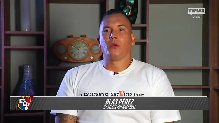 Blas Pérez feliz por el momento que vive el 'Toro' Blackburn