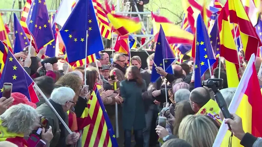 Todos contra todos en Cataluña a tres días de elección crucial