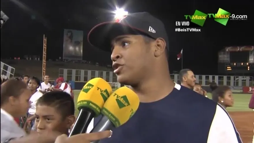 Los protagonistas celebran el campeonato