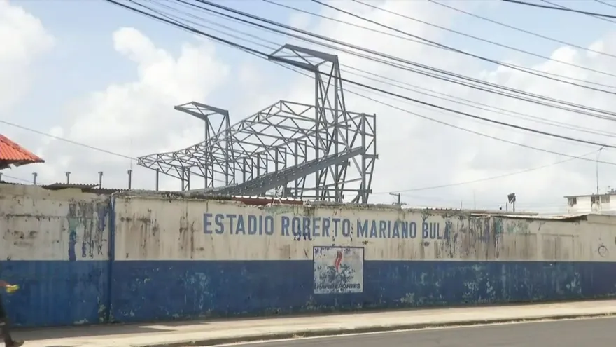 Trabajos de construcción en el estadio Mariano Bula en Colón sigue paralizados