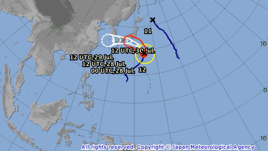 Imagen ilustrativa. Ilustración del ciclón Jongdari, en camino a Japón.