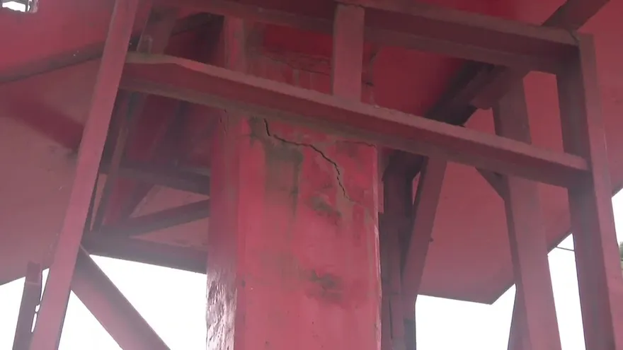 Peligro por deterioro de puente peatonal en Arraiján