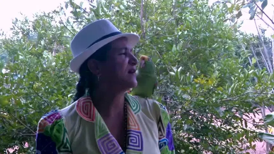 Protagonista: Tuti, una amante del folclor