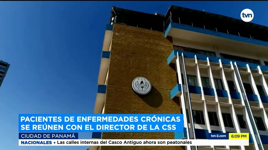 Enfermos crónicos se reúnen con director de la CSS