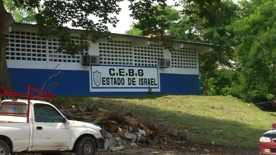 Molestia por vandalismo en escuela