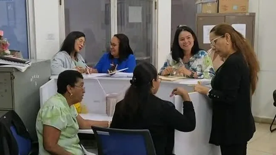 Docentes de áreas de difícil acceso toman posesión de sus cargos