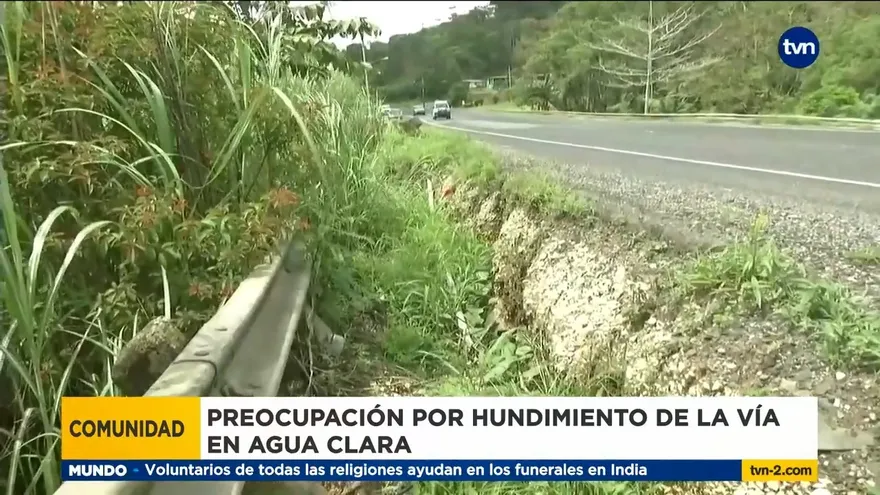 Se hunde calle en Colón