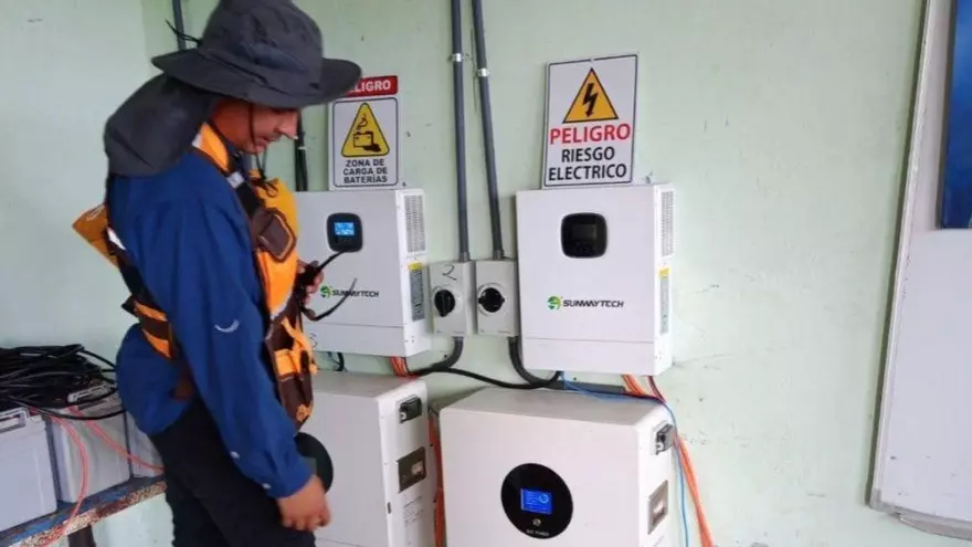 Gobierno reduce en un solo año 4% de la pobreza energética