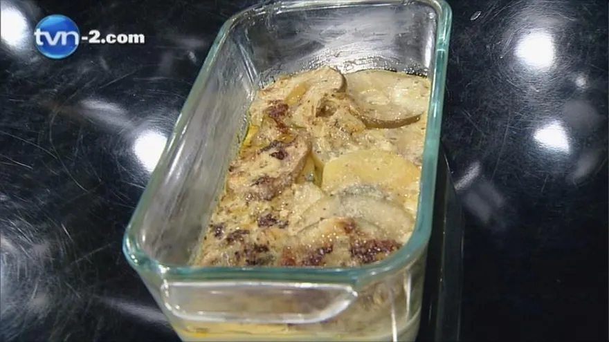 Gratin de papas rojas con peras Anjou