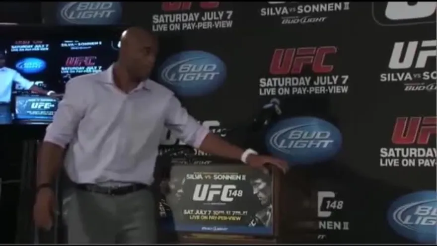 Careo entre Anderson Silva y Chael Sonnen