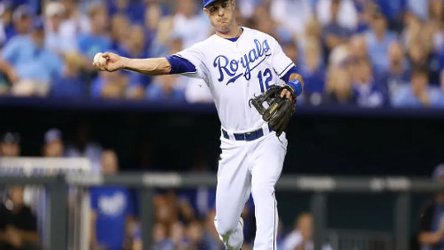 Reales activan a Nix y sacan a Colón de nómina