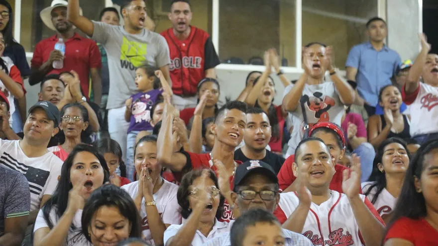 Coclesanos se entregan a su equipo en el Nacional Juvenil