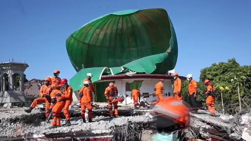 Elevan a 557 muertos por varios seísmos en isla indonesia de Lombok