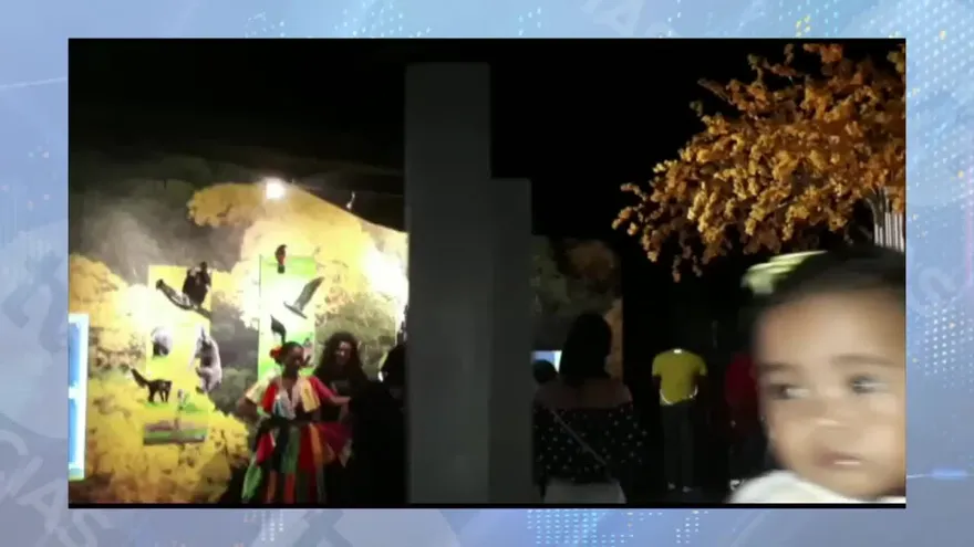 Asistentes disfrutaron de la travesía de buques, atracciones y presentaciones artísticas.