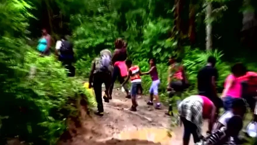 Siguen entrando inmigrantes por Darién