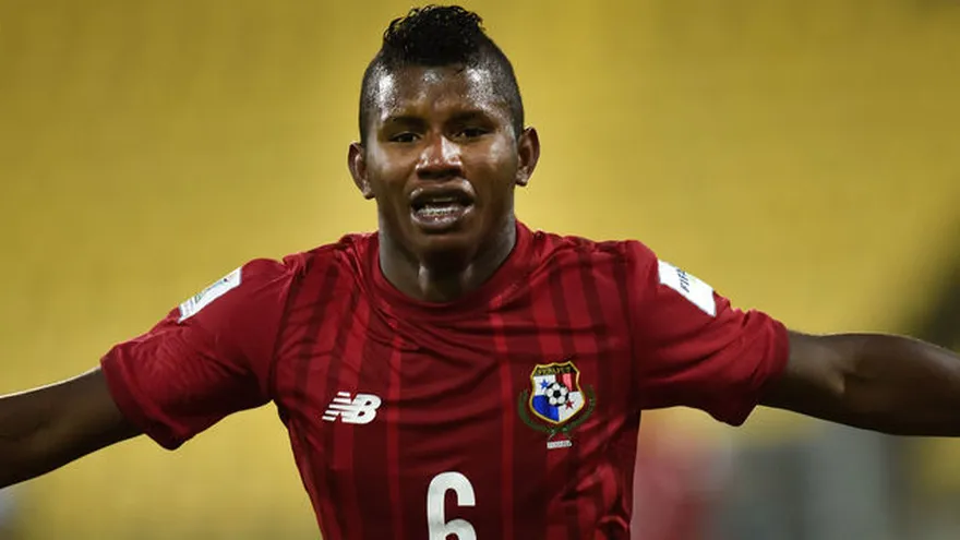 Técnico Gómez desconvoca a Fidel Escobar por actos de indisciplinad