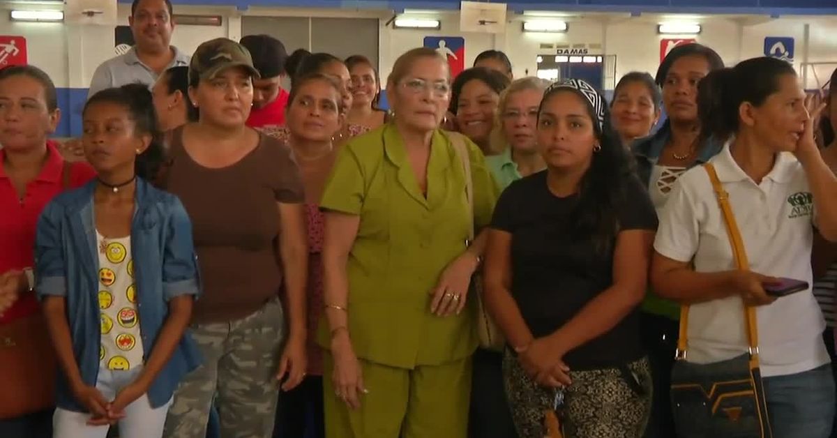 Padres De Familia Del Colegio Pedro Pablo S nchez Suspenden Las Clases 