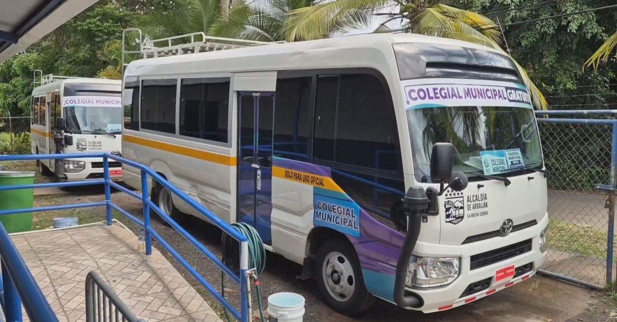 Senniaf investiga a la Alcaldía de Arraiján por uso de imágenes de adolescentes en buses colegiales
