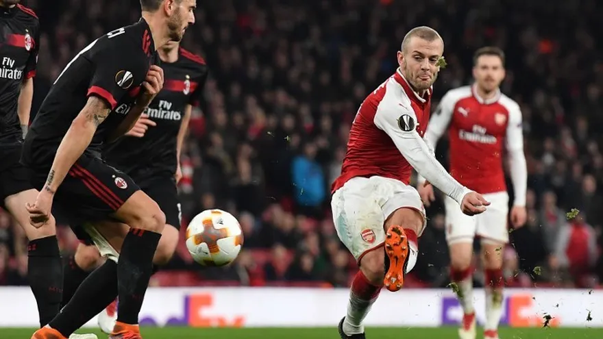 Arsenal termina de eliminar al Milan en la Europa League
