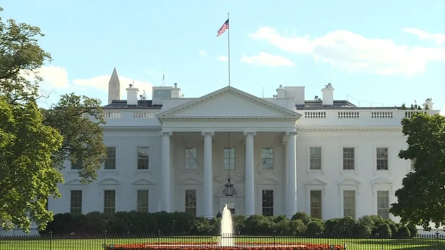 Corea del Norte anuncia polémico lanzamiento de satélite