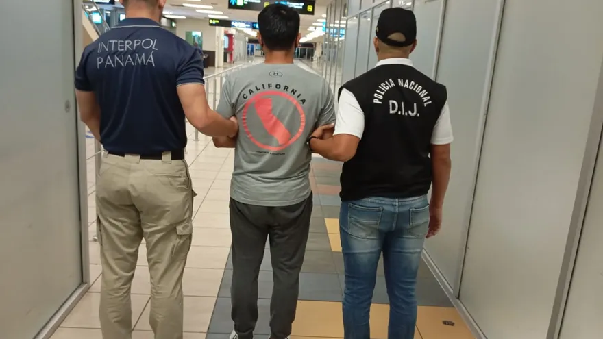 Detención por parte de Interpol Panamá.