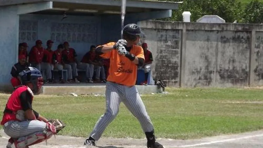 Tres equipos por dos puestos a semifinales del Intermedio