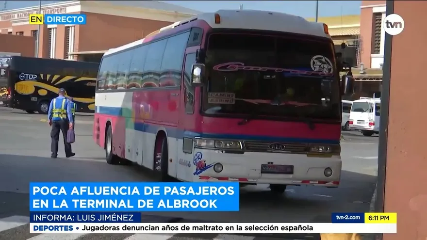 Pocos viajeros en la Terminal de Albrook Id.