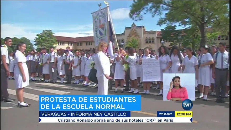 Estudiantes y docentes exigen justicia por muerte de Mayli Santo