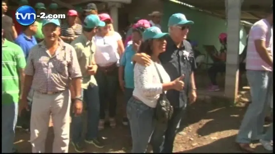Martinelli a la caza de votos con Afú