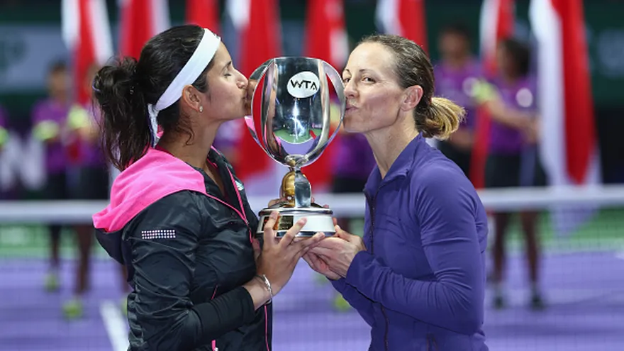 Black y Mirza ganan título de dobles en Copa WTA