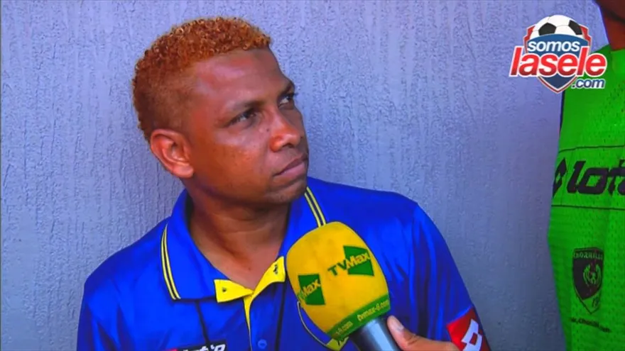 Nota curiosa, Rolando Blackburn de reportero, imperdible