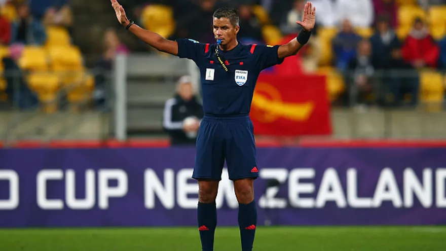 John Pittí designado para pitar el Trinidad y Tobago-Guatemala el 2 de septiembre