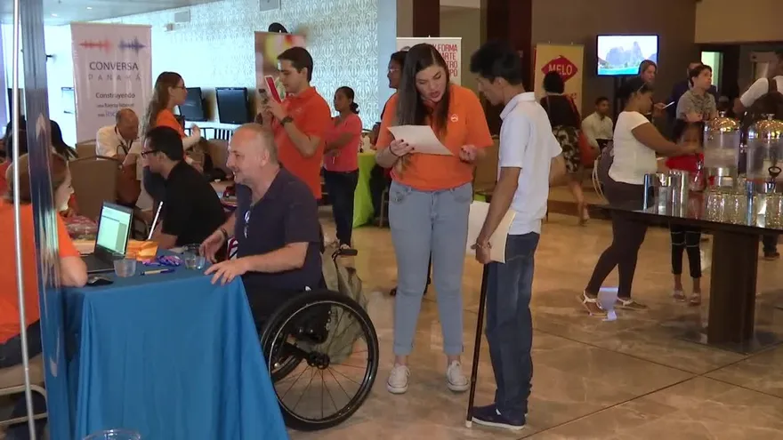 Realizan feria de empleo para personas con discapacidad