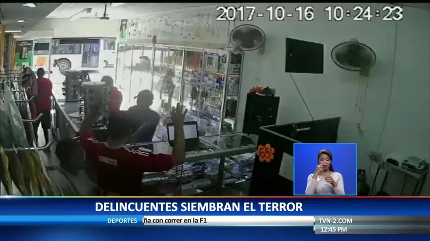 Delincuentes roban a comerciantes en Calidonia