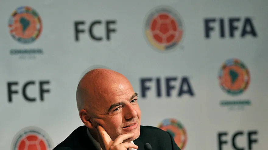 Infantino visitará Rusia y Catar en abril