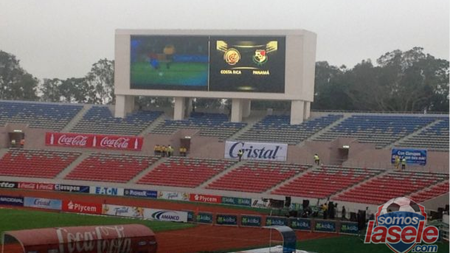 La lluvia amenaza en el Estadio Nacional